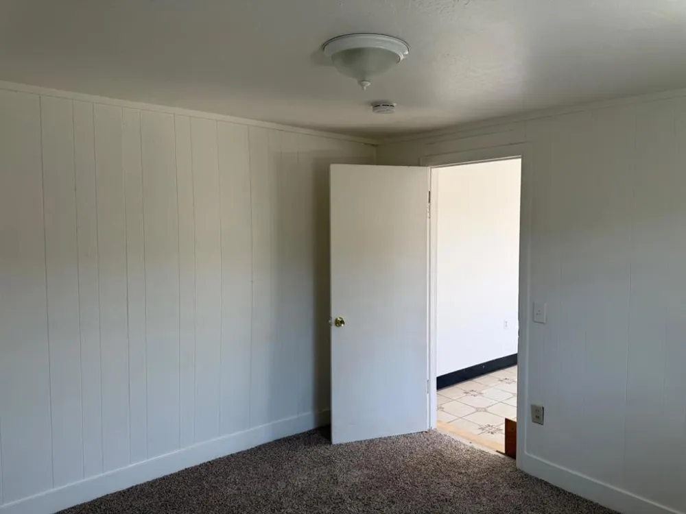 85 Paloma Avenue Salinas, CA 93905