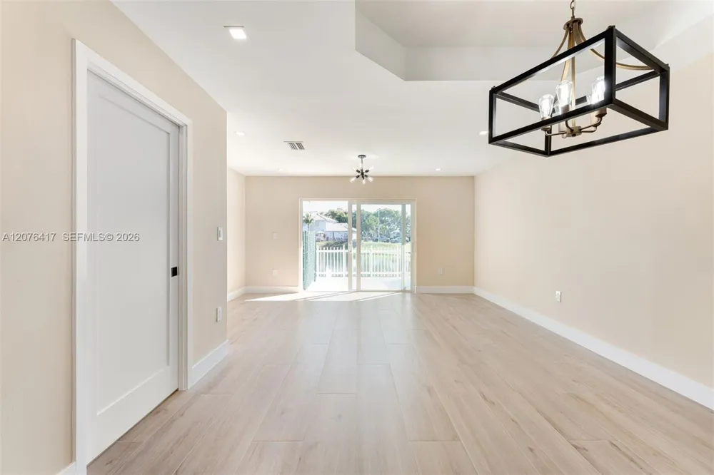 14325 SW 121st Pl #5 Miami, FL 33186