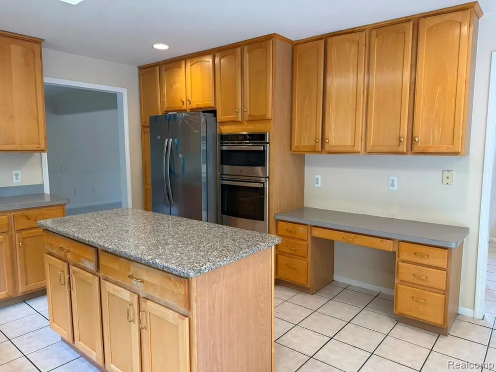 7782 Watford Drive West Bloomfield Charter Township, MI 48322