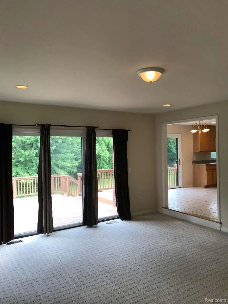 7782 Watford Drive West Bloomfield Charter Township, MI 48322
