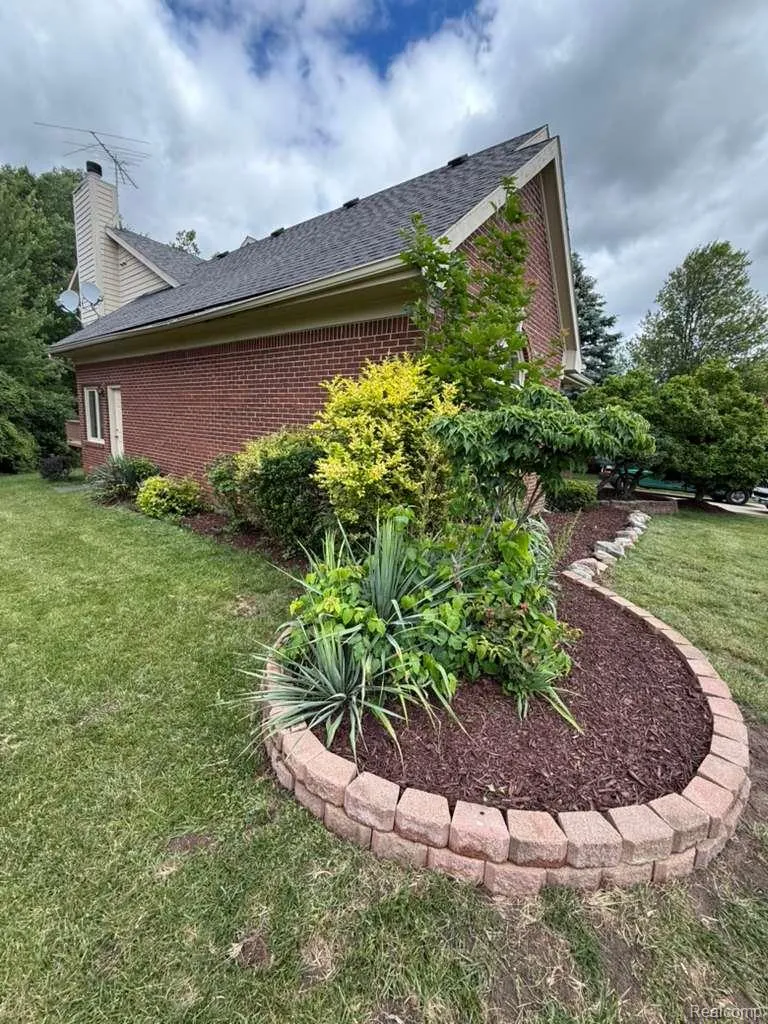 7782 Watford Drive West Bloomfield Charter Township, MI 48322