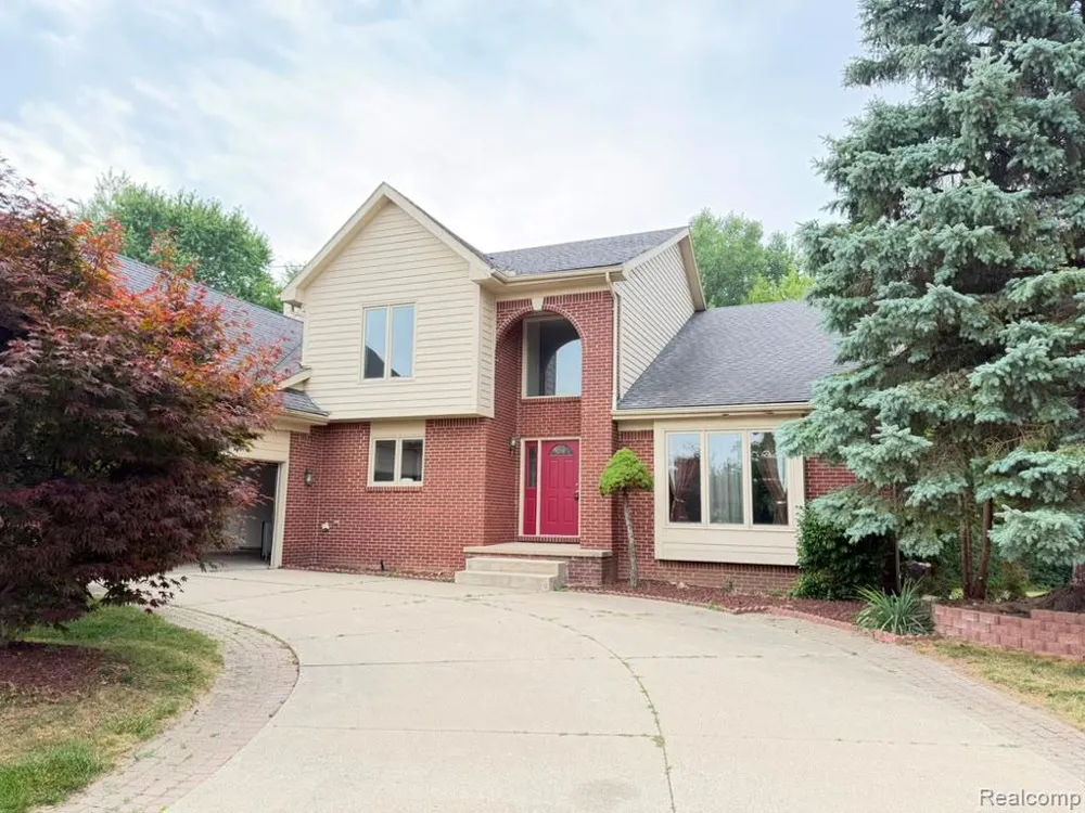 7782 Watford Drive West Bloomfield Charter Township, MI 48322