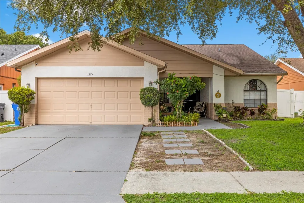 1215 RINKFIELD PLACE Brandon, FL 33511