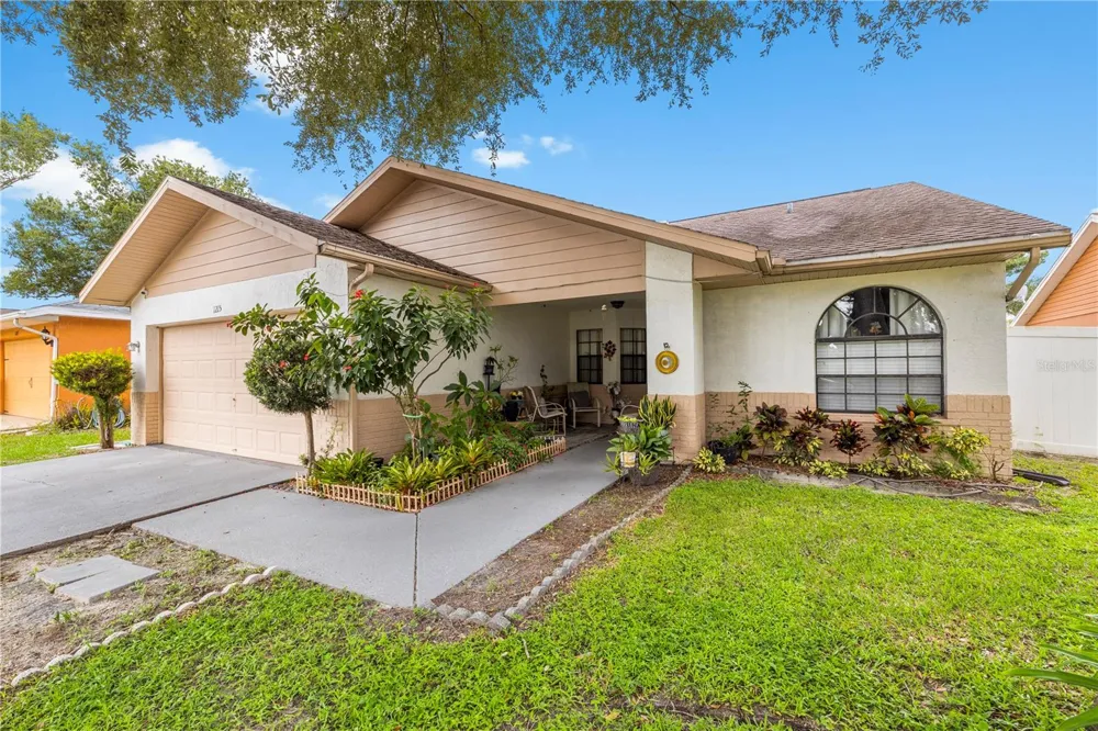 1215 RINKFIELD PLACE Brandon, FL 33511