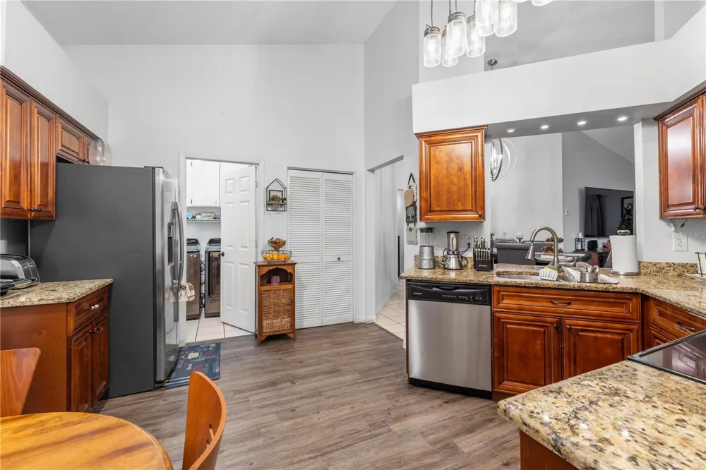 1215 RINKFIELD PLACE Brandon, FL 33511