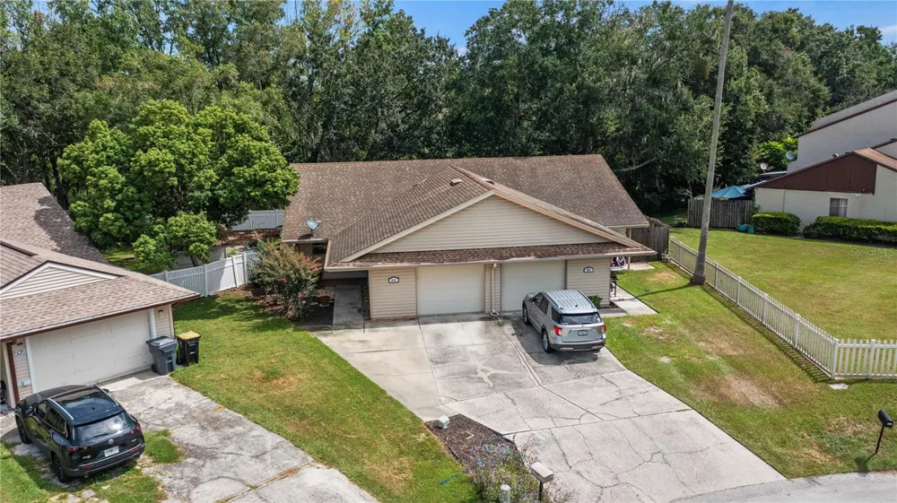 503 MARKET SQUARE W Lakeland, FL 33813