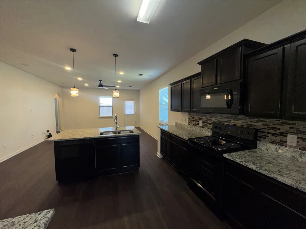 14360 Riata Lane Dallas, TX 75253