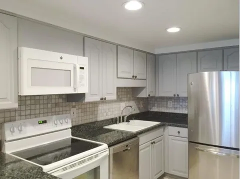 199 14th Street NE #1006