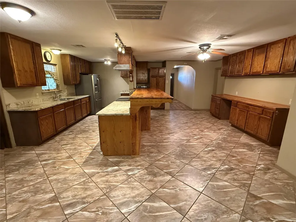 10274 Fm 2293 Bremond, TX 76629
