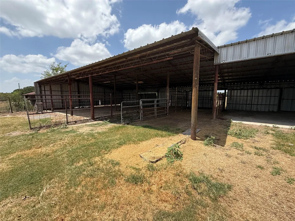 10274 Fm 2293 Bremond, TX 76629