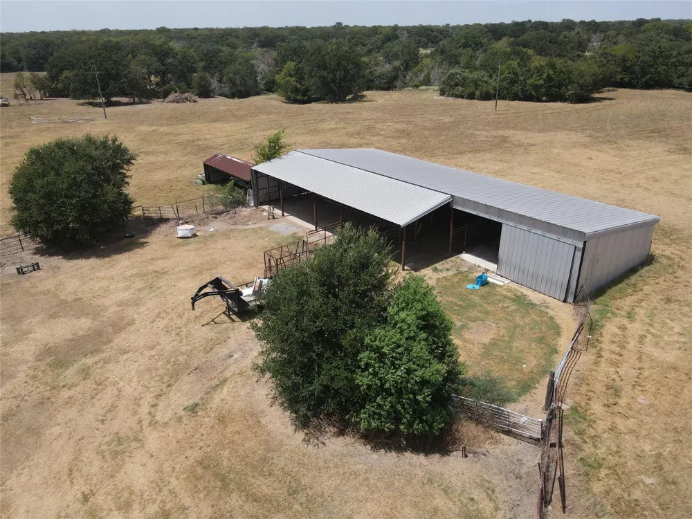 10274 Fm 2293 Bremond, TX 76629