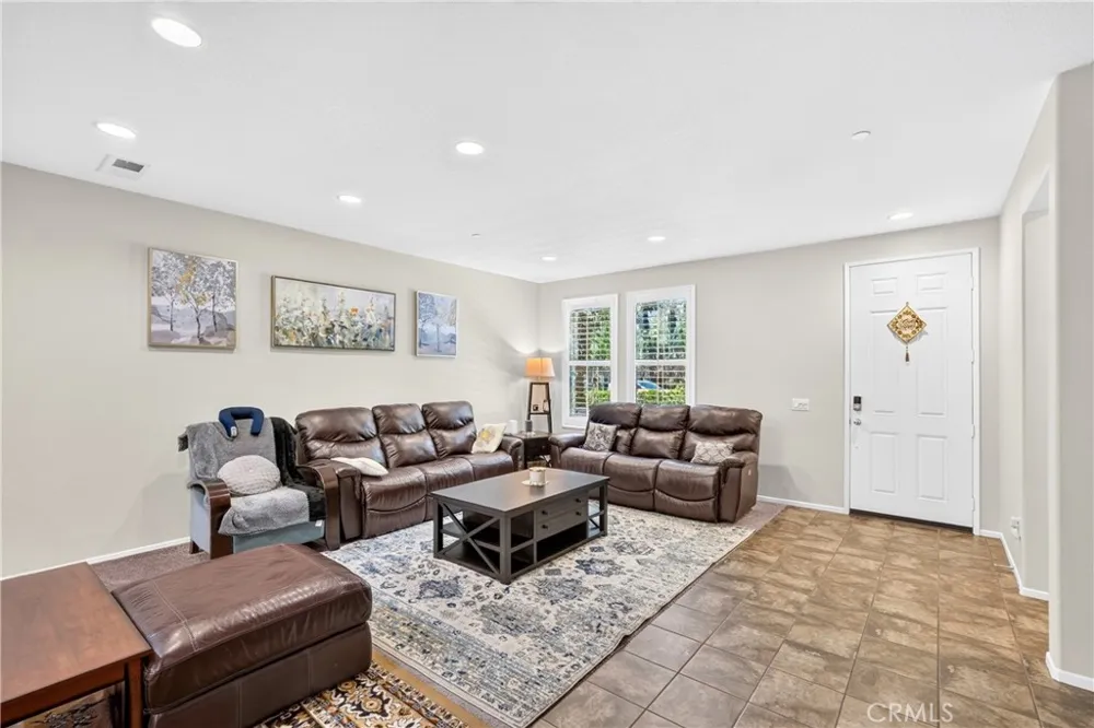 15723 Parkhouse #3 Fontana, CA 92336