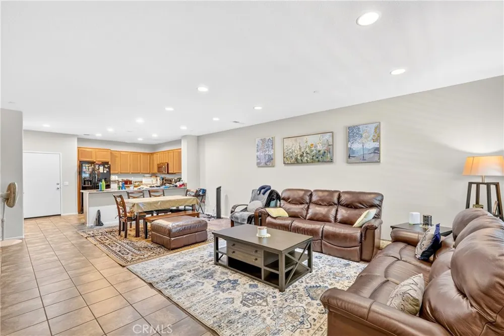 15723 Parkhouse #3 Fontana, CA 92336