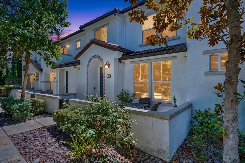 15723 Parkhouse #3 Fontana, CA 92336