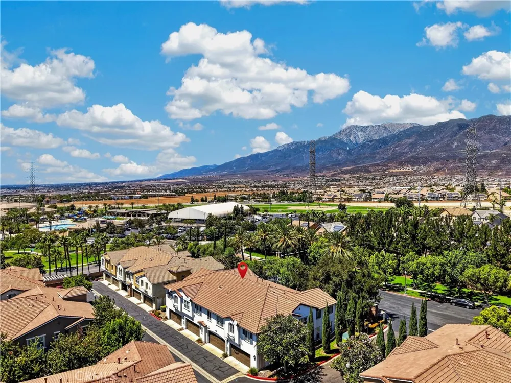 15723 Parkhouse #3 Fontana, CA 92336