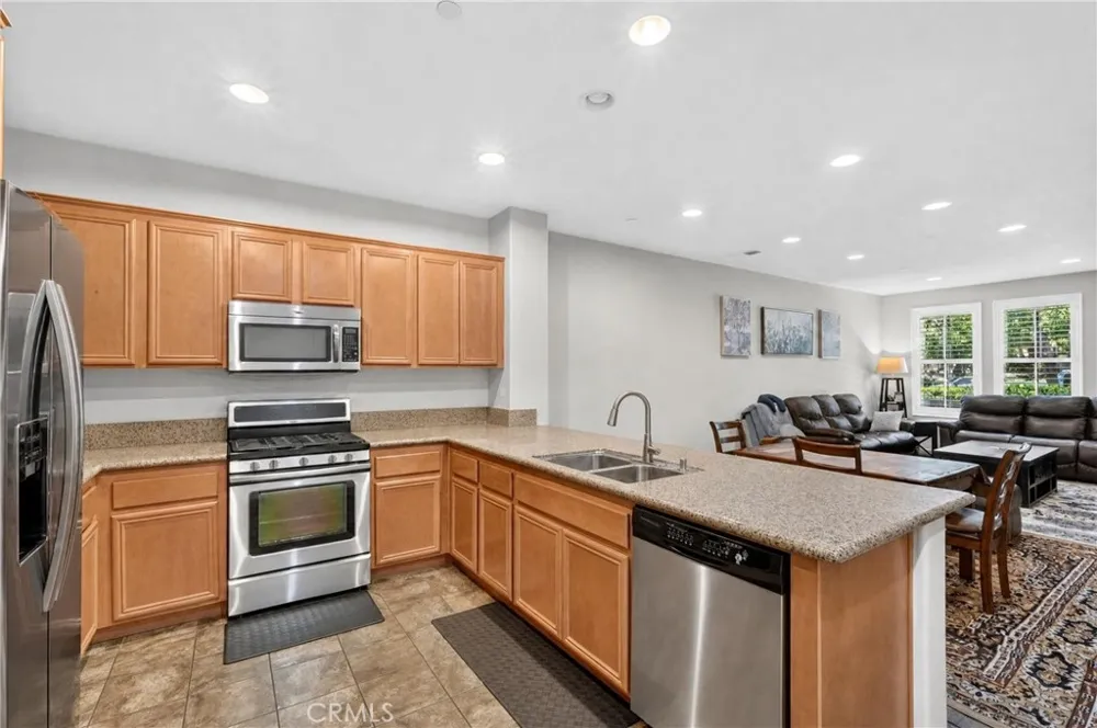 15723 Parkhouse #3 Fontana, CA 92336