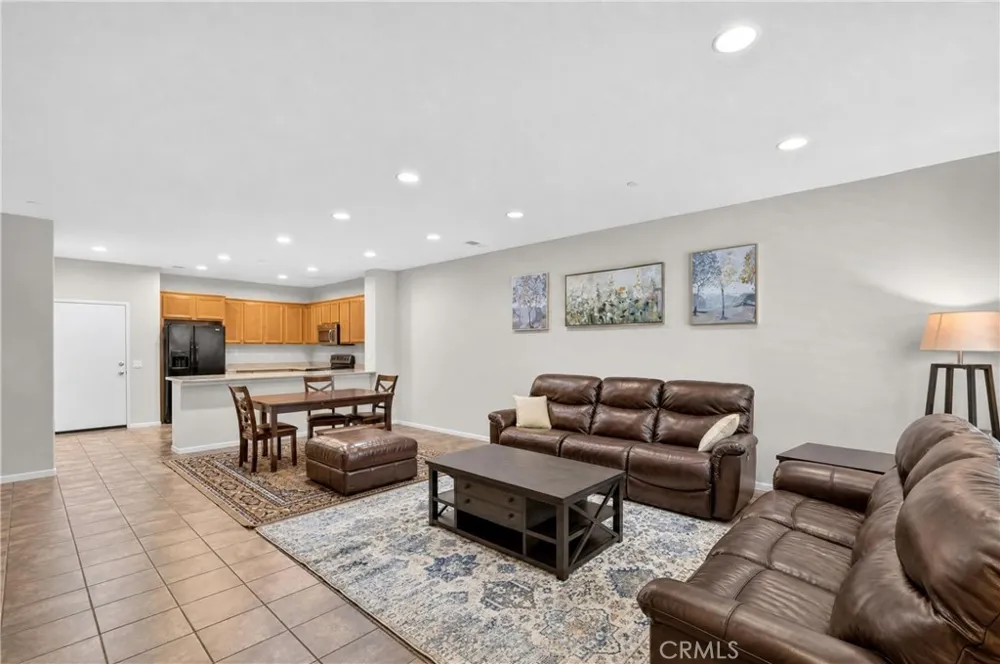 15723 Parkhouse #3 Fontana, CA 92336