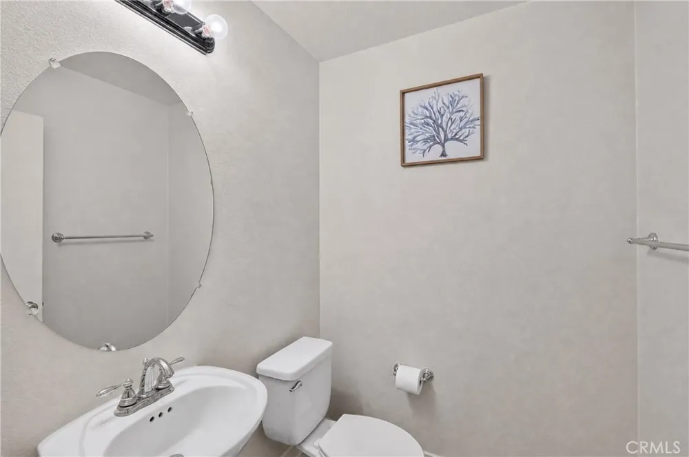 15723 Parkhouse #3 Fontana, CA 92336