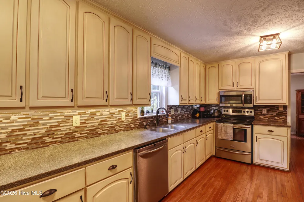 1536 Marks Creek Church Road Laurel Hill, NC 28351