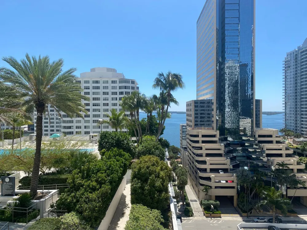 951 Brickell Ave #1210 Miami, FL 33131