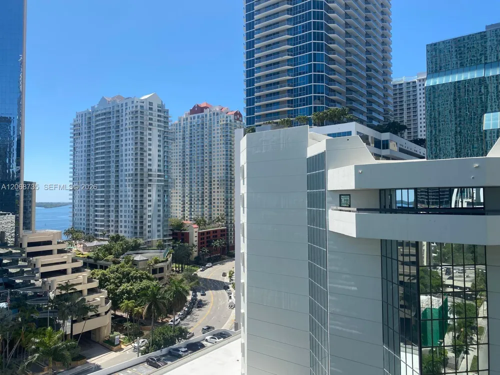 951 Brickell Ave #1210 Miami, FL 33131