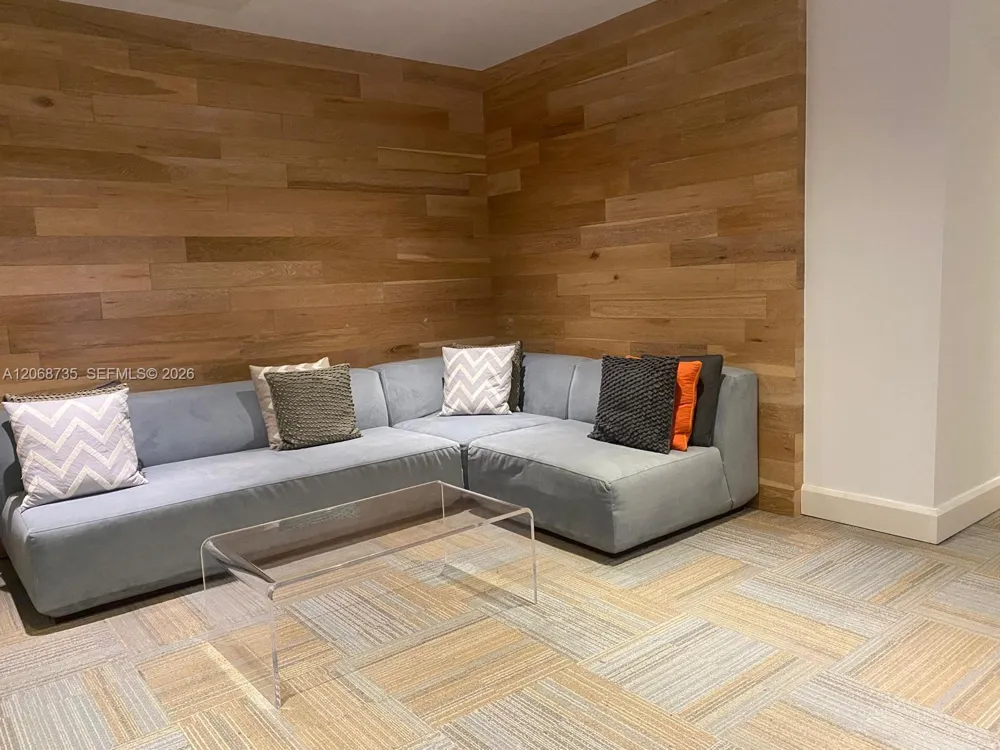 951 Brickell Ave #1210 Miami, FL 33131