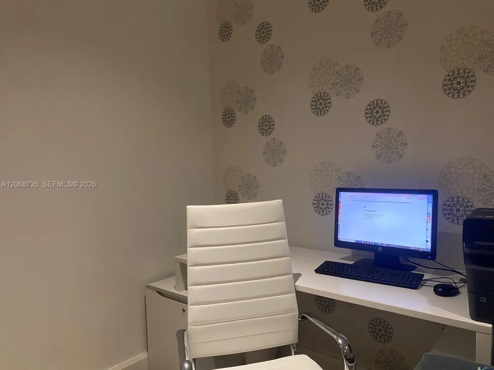 951 Brickell Ave #1210 Miami, FL 33131