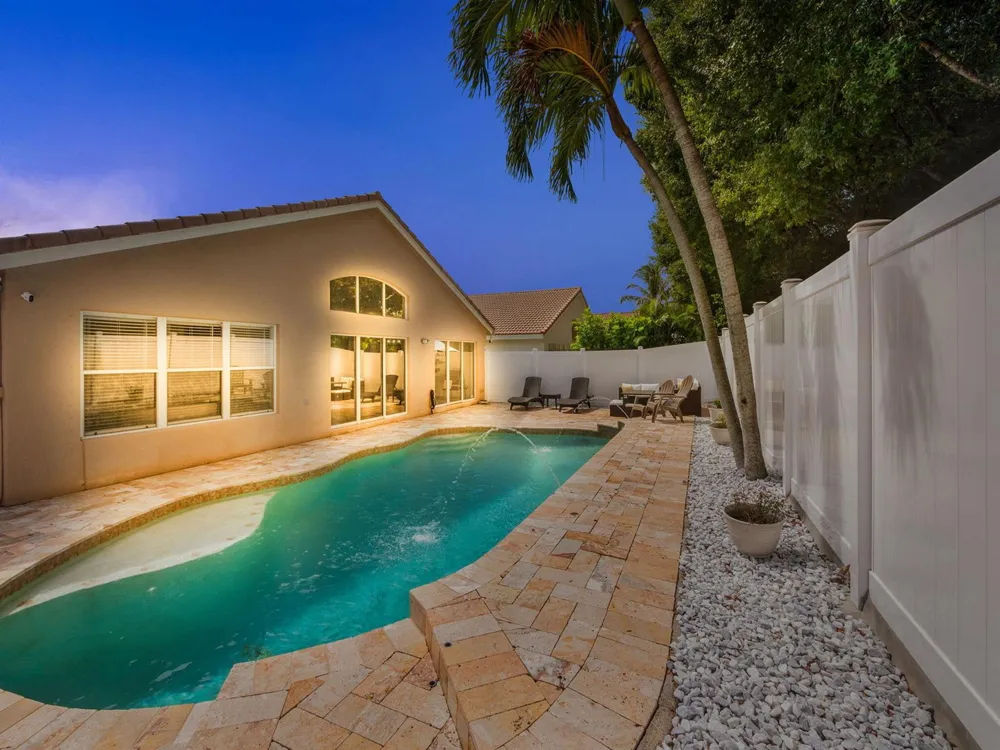 6344 Barton Creek Circle Lake Worth, FL 33463