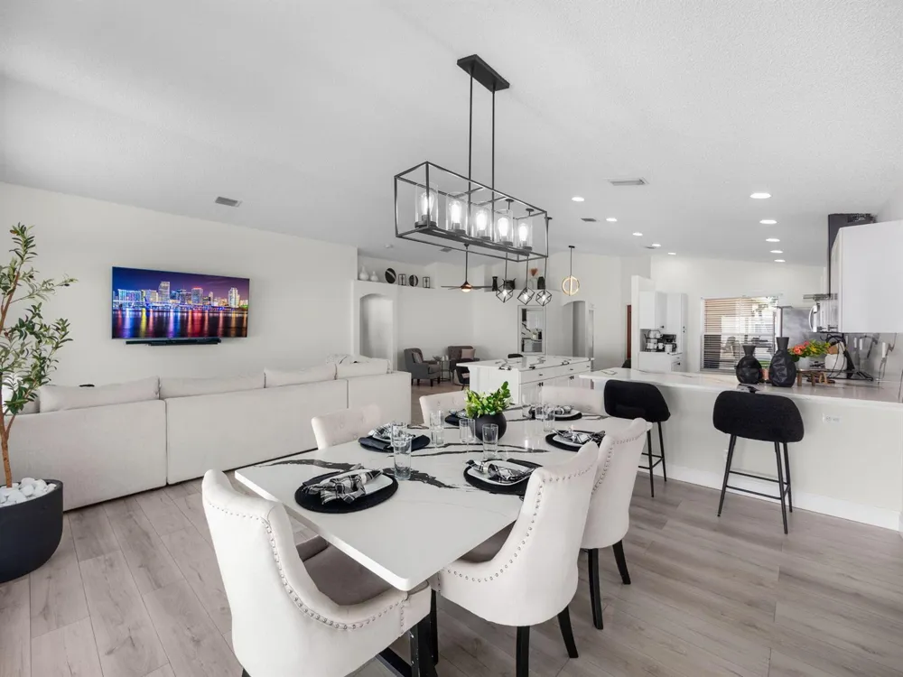 6344 Barton Creek Circle Lake Worth, FL 33463