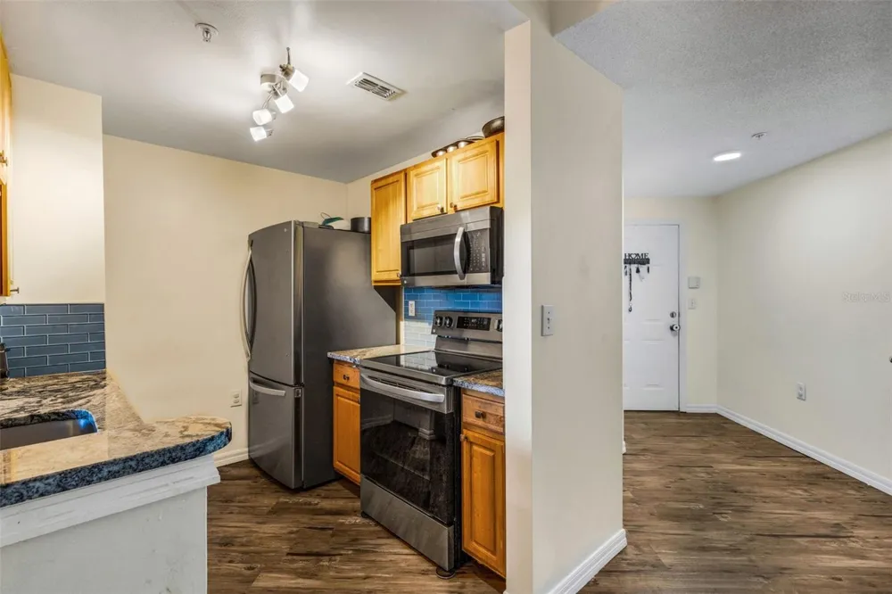 5601 BENTGRASS DRIVE #10-202 Sarasota, FL 34235