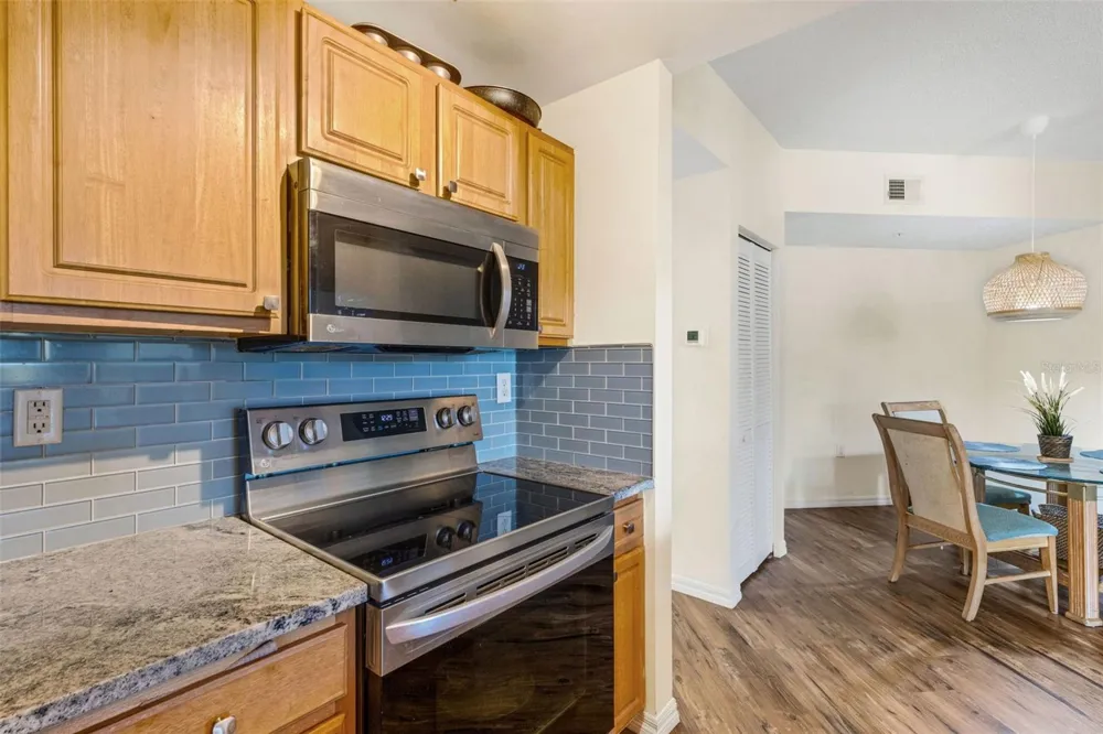 5601 BENTGRASS DRIVE #10-202 Sarasota, FL 34235