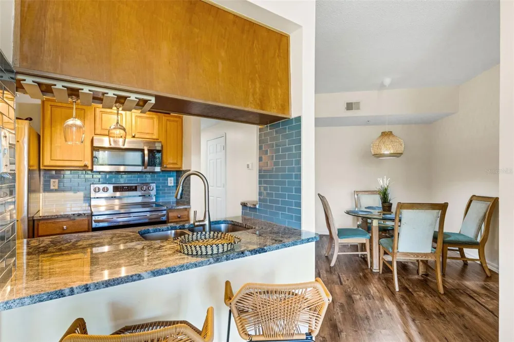 5601 BENTGRASS DRIVE #10-202 Sarasota, FL 34235