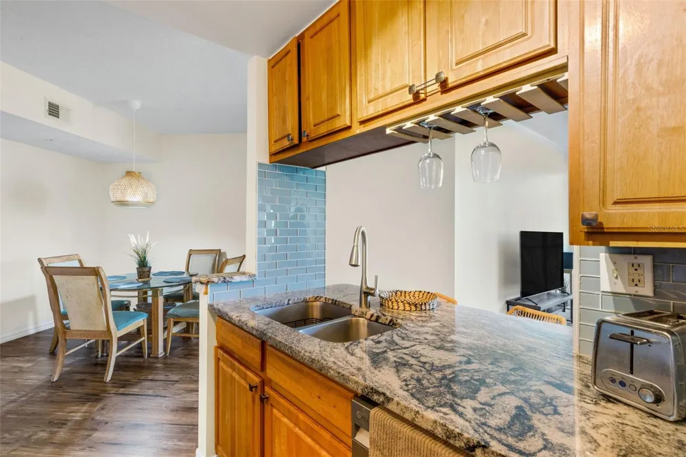 5601 BENTGRASS DRIVE #10-202 Sarasota, FL 34235