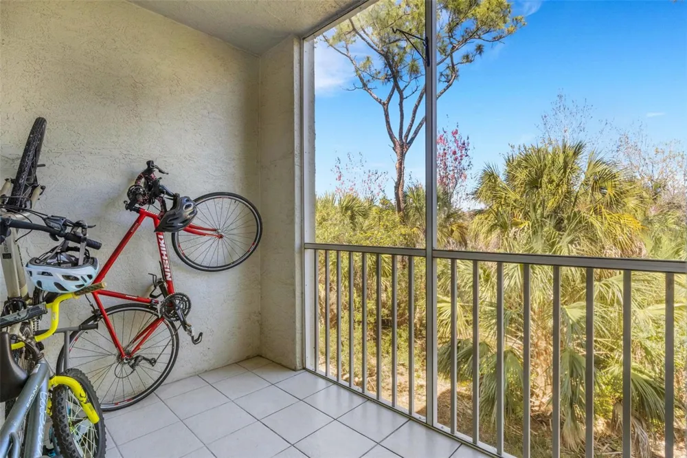 5601 BENTGRASS DRIVE #10-202 Sarasota, FL 34235