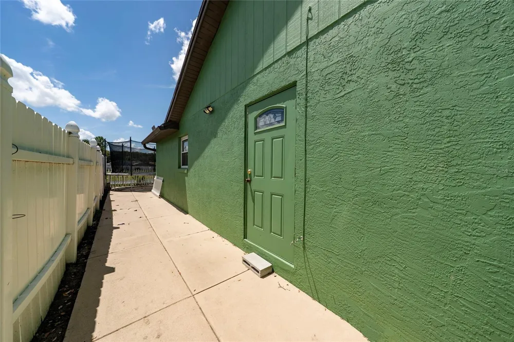 412 EVERWOOD DRIVE Kissimmee, FL 34743