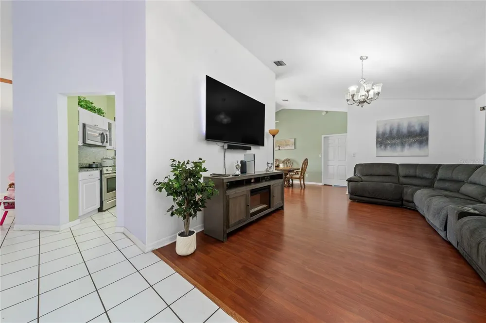 412 EVERWOOD DRIVE Kissimmee, FL 34743
