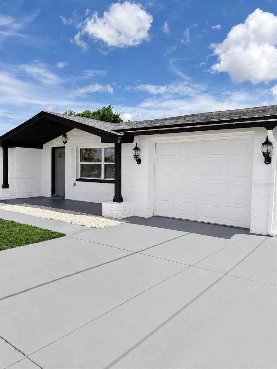 1346 CHANCELLOR DRIVE Holiday, FL 34690
