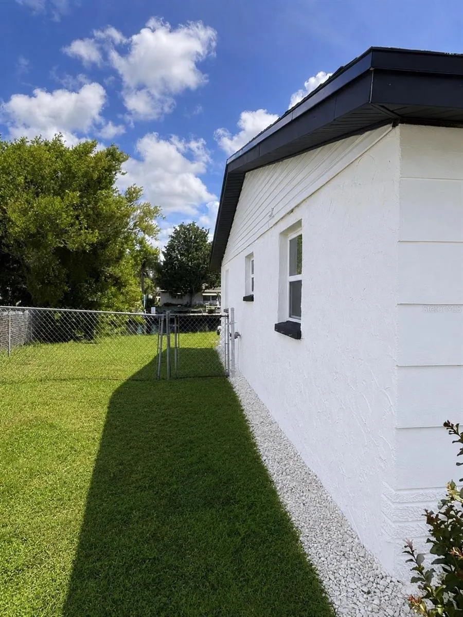 1346 CHANCELLOR DRIVE Holiday, FL 34690