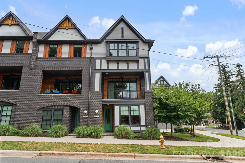 3015 Kalex Court Charlotte, NC 28204