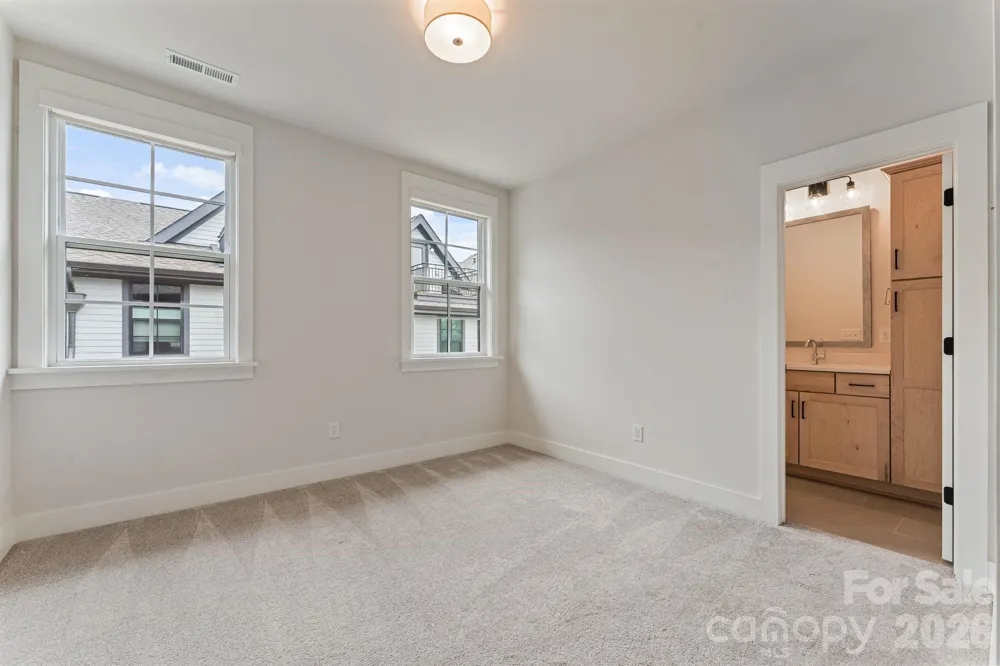 3015 Kalex Court Charlotte, NC 28204