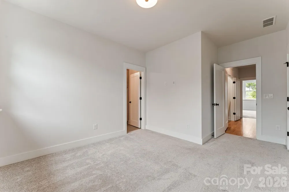 3015 Kalex Court Charlotte, NC 28204