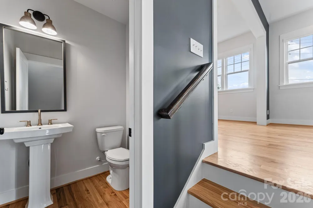 3015 Kalex Court Charlotte, NC 28204