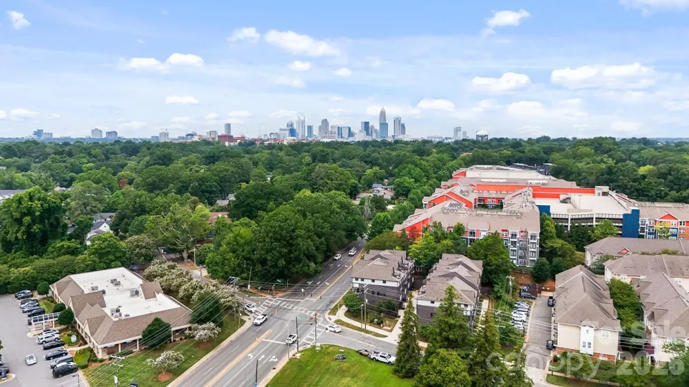 3015 Kalex Court Charlotte, NC 28204