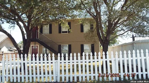 508 W Baetz