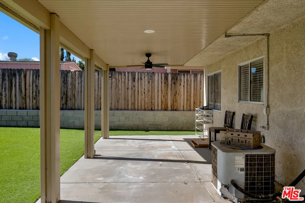 12817 1st Avenue Victorville, CA 92395