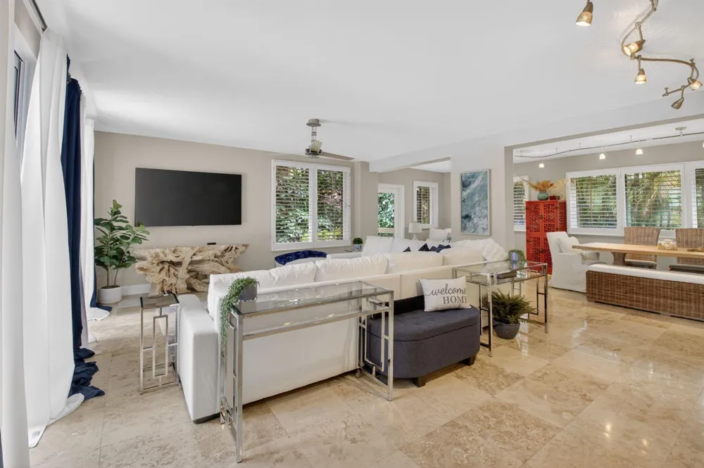 122 Andrews Avenue #B Delray Beach, FL 33483