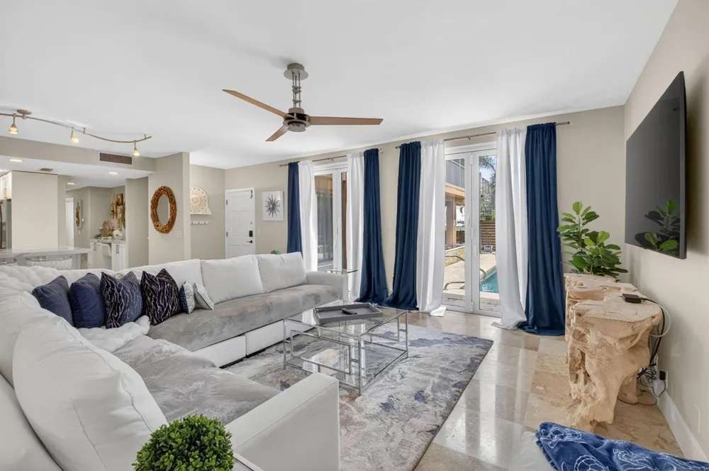122 Andrews Avenue #B Delray Beach, FL 33483