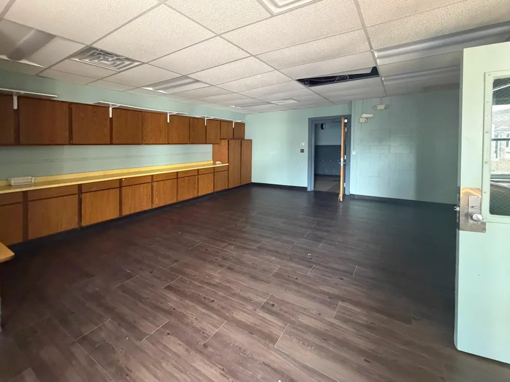 300 E Cass Street #220 Schoolcraft, MI 49087