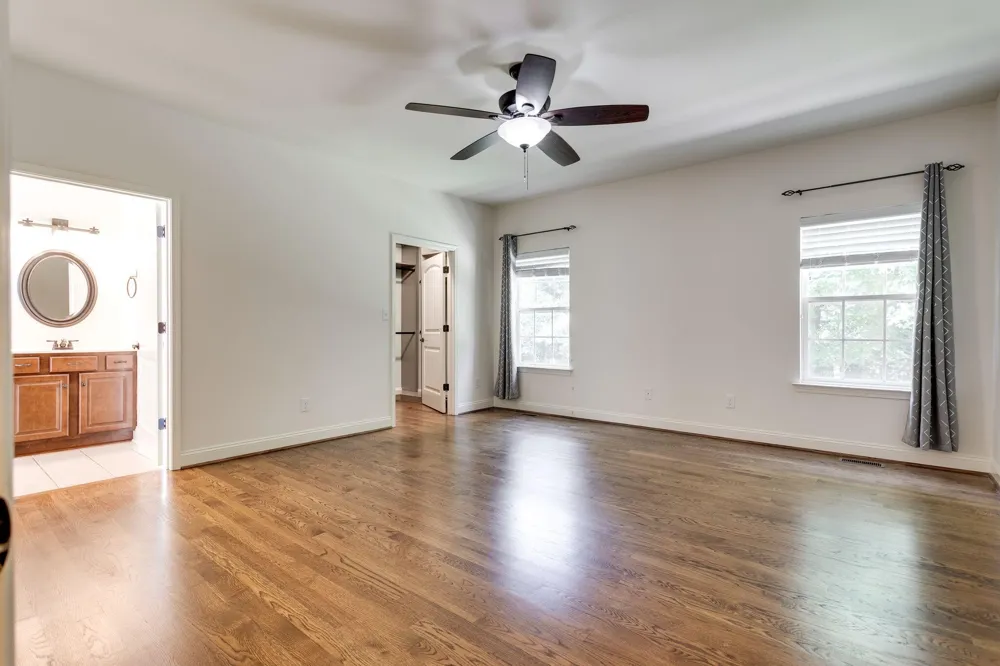 1002 Glessner DR Spring Hill, TN 37174
