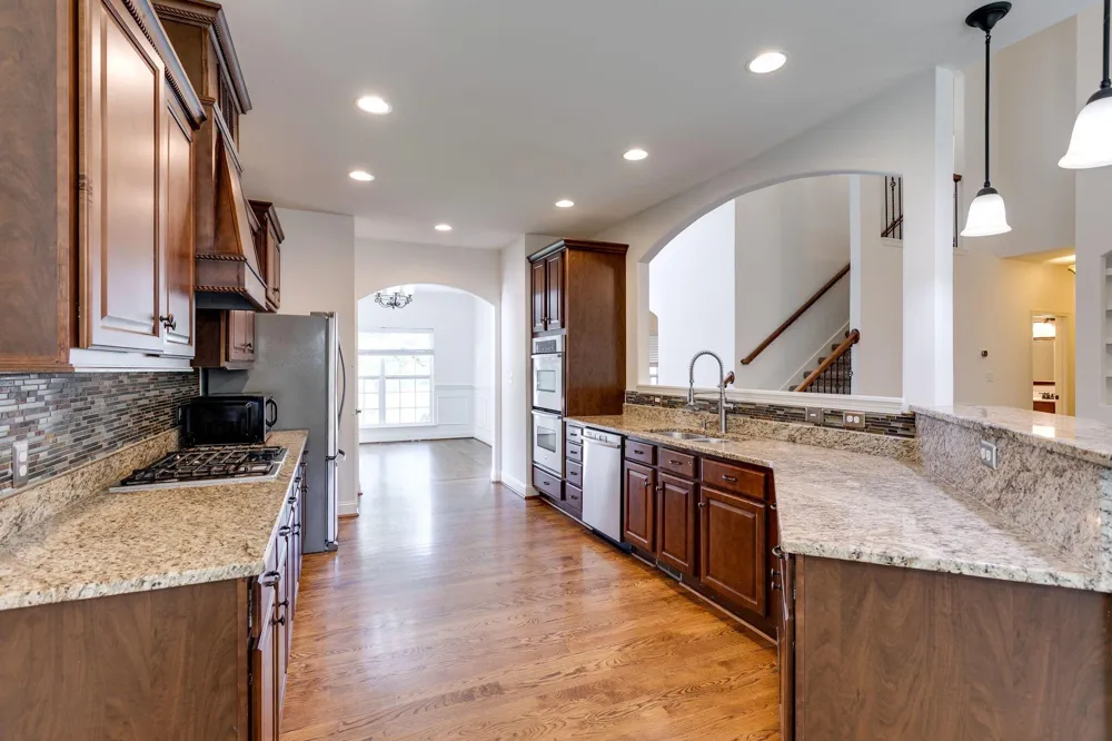 1002 Glessner DR Spring Hill, TN 37174